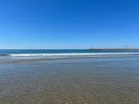 Beachfront villa 10 minutes' walk from the beach and shops