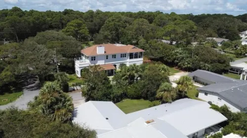 A Little Gem - Ocean Views with Private Elevator