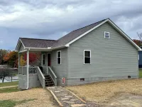 2Bdr  3Bd  1.5BA Cabin Located in the Heart of the New River Gorge National Park