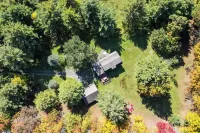 NEW:Luxury 4BR Log Cabin surrounded by trees in Hunter. Near Hiking & Waterfalls