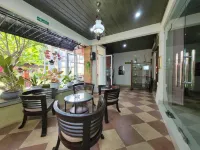 Ndalem Katong Guest House Ponorogo