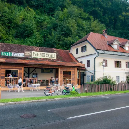 B&B Pod Skalo Ξενοδοχεία στην πόλη Kamnik
