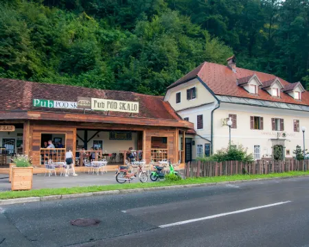波德斯卡盧住宿加早餐酒店 卡姆尼克酒店