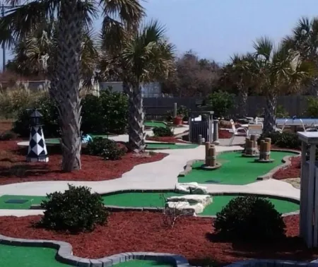 2024 Totally Renovated Oceanview condo Indoor/Outdoor Pool, 150' Waterslide Wifi