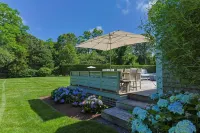 Featured in Boston Globe- fully renovated cape w/ pool & modern barn pool house