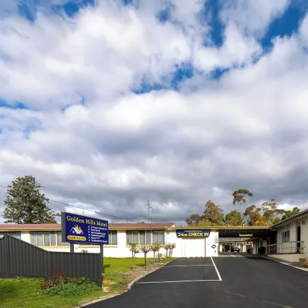 Golden Hills Motel