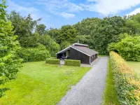 "Corinna" - 28km from the Sea