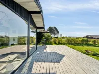 "Manfred" - 250m from the Sea