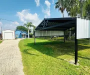 Marina’s Cozy Cottage. Family friendly with cold AC in summer and warm winters!