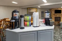 Super 8 by Wyndham Traverse City - Morgenmad
