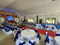 Three M's Hotel and Restaurant