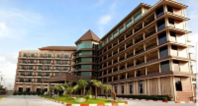 J&Y Lodge Hotel Hotels near Amata Castle