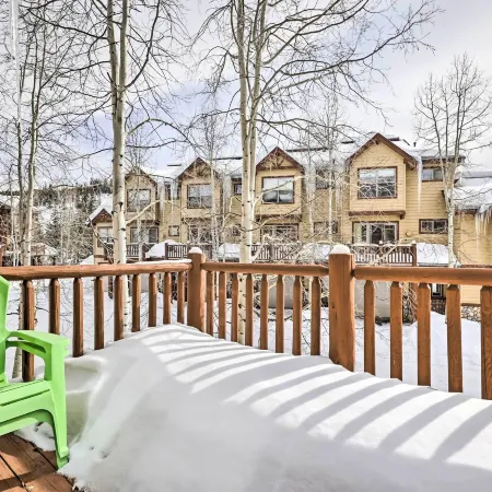 Winter Park Townhome w/ Hot Tub, Ski Shuttle!