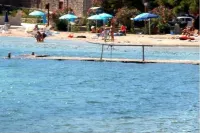 Apartment Lepur Slano - Two-Bedroom Apartment with Terrace Hotels in Slano