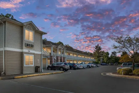 Affordable Suites of America Fredericksburg