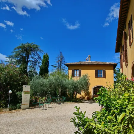 Farmhouse in Todi with Pool & Theater Nearby