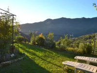 Peaceful Ligurian Hill Stay Các khách sạn ở 