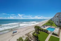 Oceanfront Oasis: Stunning 2BR/2BA Condo in Indian Harbour Beach