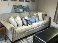 Payton's Place. A cozy cabin with private outdoor space pet friendly. Hotels in Jackson County