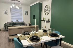 Beautiful 2 Bedroom House in Bridgend