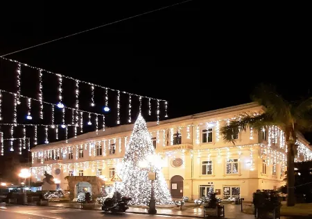 La Piccola Perla Rooms Отели рядом со станцией S. Agnello