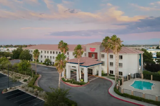 Hampton Inn & Suites Palmdale