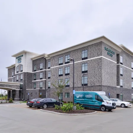 Homewood Suites by Hilton - des Moines Airport