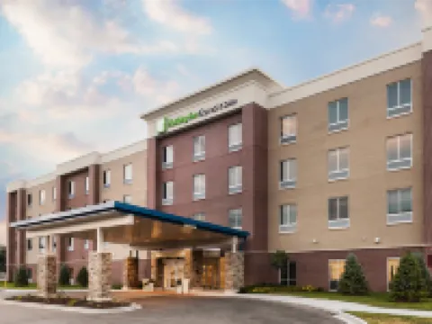 Holiday Inn Express & Suites ST. LOUIS - CHESTERFIELD by IHG Hotels in Chesterfield