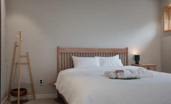 Chilgok Pool Villa Dongmyeong Il Bak