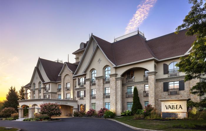 Hotel Vallea Bromont, Tapestry Collection by Hilton