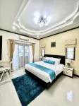 Elegant Holiday Home in Choeng Thale, Phuket with Garden View - Бунгало