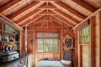 Hidden Pond Resort - Spa
