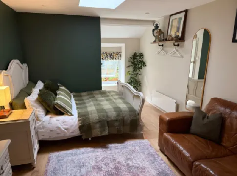 1-Bed Studio Apartment nr Cockermouth Hotels in 