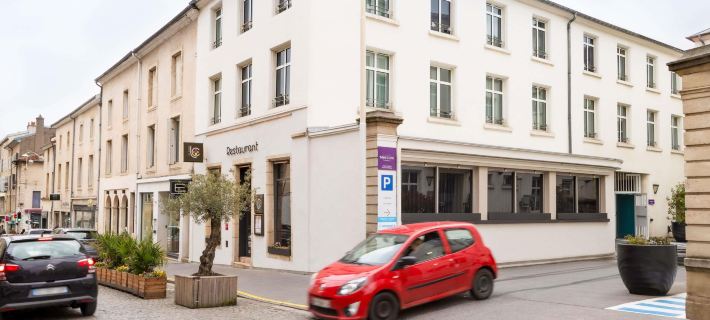 Hôtel Mercure Nancy Centre Place Stanislas ナンシーのホテル