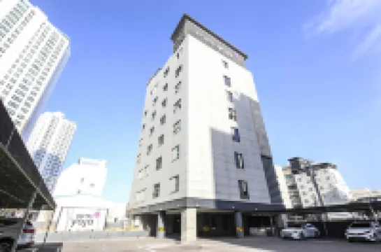 Hotel Yaja Masan Odong Branch