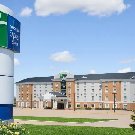 Holiday Inn Express & Suites SWIFT CURRENT by IHG