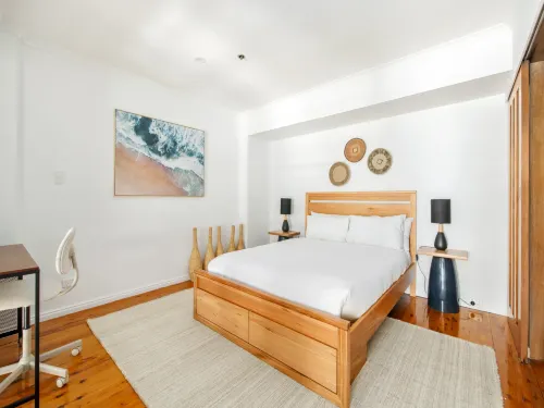 Stylish Inner City 2-Bed Unit by Fig Lane Park