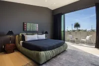 The Bella Villa II in Venice - balcony