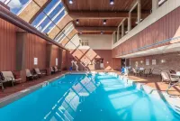 Delamar Traverse City Hotels in Traverse City