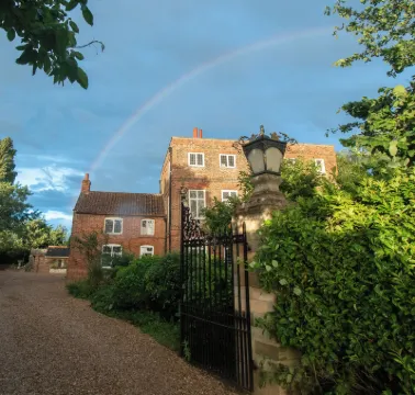 Manor Sun Retreat Hotels in 