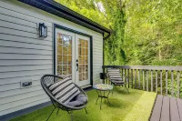 7 Mi to Dtwn ATL: Upscale Family Home w/ Balcony - balcony