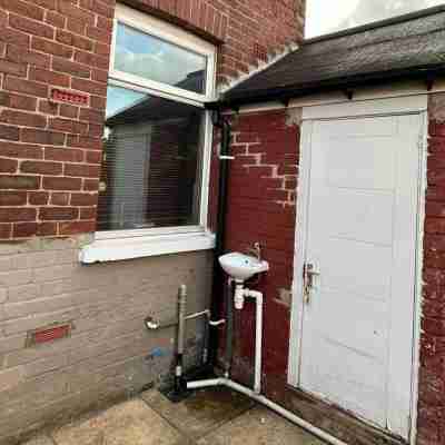 4 Bed House - Sleeps 10 - Garden - Parking - Wifi Hotel Exterior