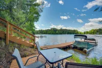 Lakefront Cabin w/ Dock, Fire Pits in Danbury! - Wifi