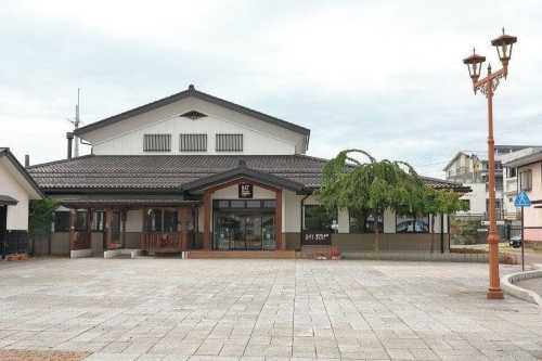 角館B4T酒店