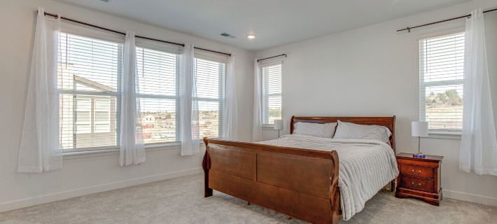 8 Mi to Denver Tech Center: Business-ready Retreat Hotels in Centennial