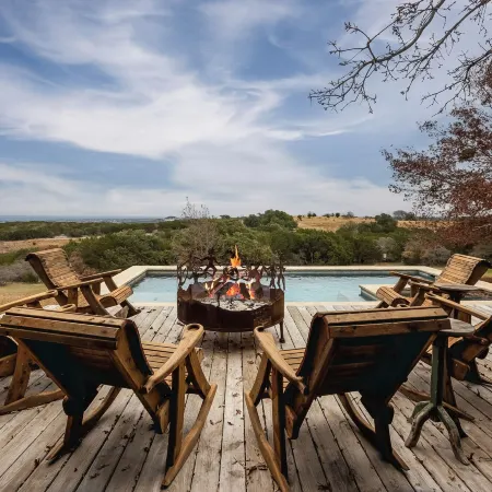 5BR Luxury Home w/ Pool & Wrap-around Porch