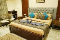 Holiday Out Hotel - Mountain view