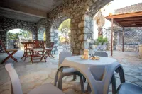 Kitta Mani Towerhouse - Mountain Views Garden