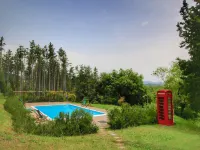 Cottage with swimming pool