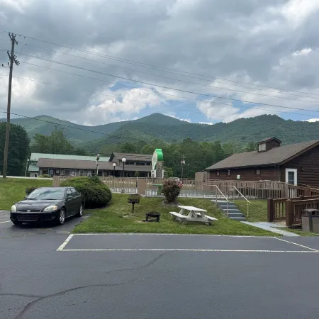 Castlewood Inn